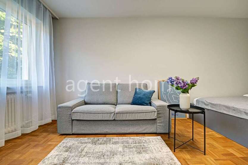 Wohnen auf Zeit in Stuttgart 1.090 € 1.5 zimmer