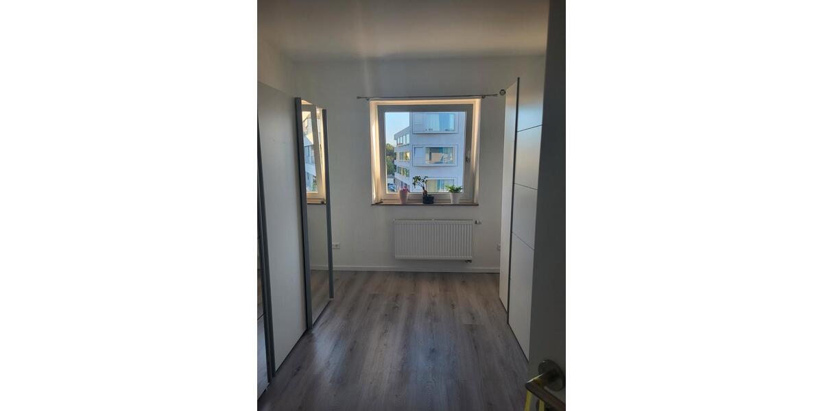 Etagenwohnung Kornwestheim - 4 Zimmer, 77 m&sup2;, 378.000&euro; | Angebot:26927350
