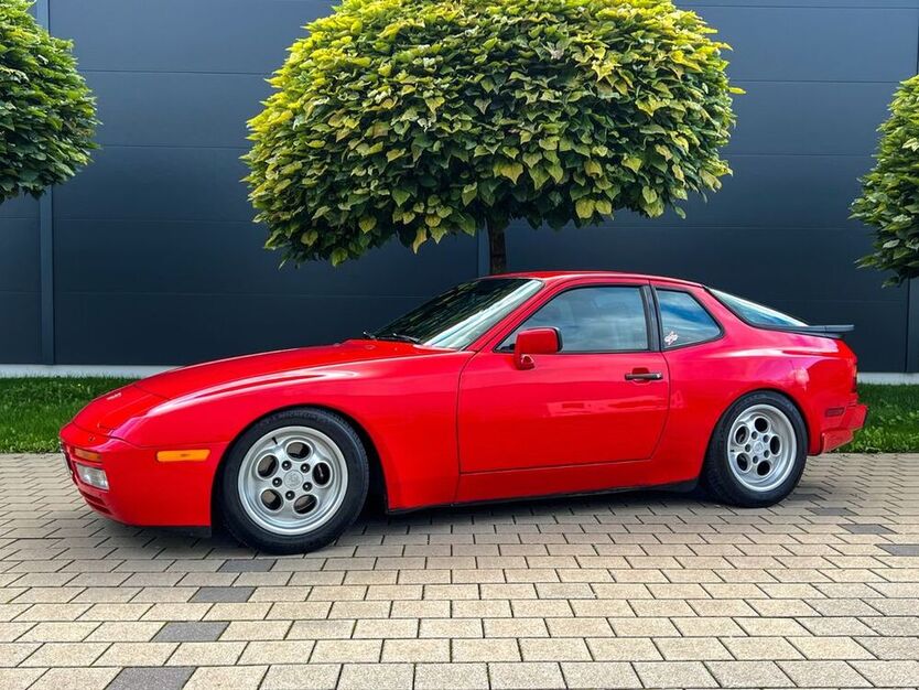 944