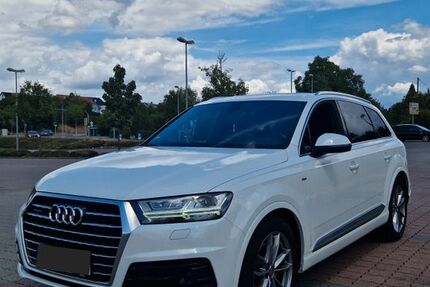 Audi Q7 170.011 km 29.400 &euro; Stuttgart 70499
