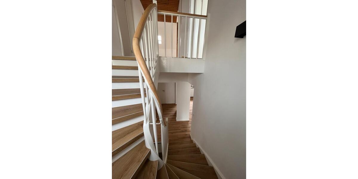 Einfamilienhaus Esslingen am Neckar Brühl - 5 Zimmer, 140 m&sup2;, 1.980&euro; | Angebot:26537724