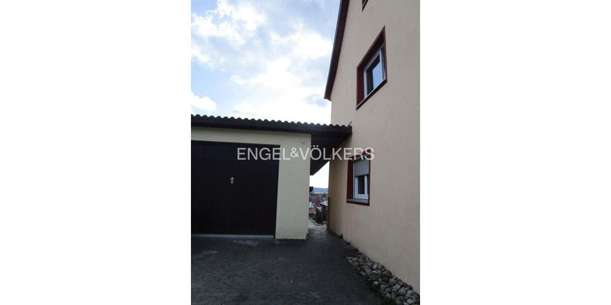 Etagenwohnung Ammerbuch-Entringen Entringen - 4 Zimmer, 100 m&sup2;, 1.290&euro; | Angebot:24698183