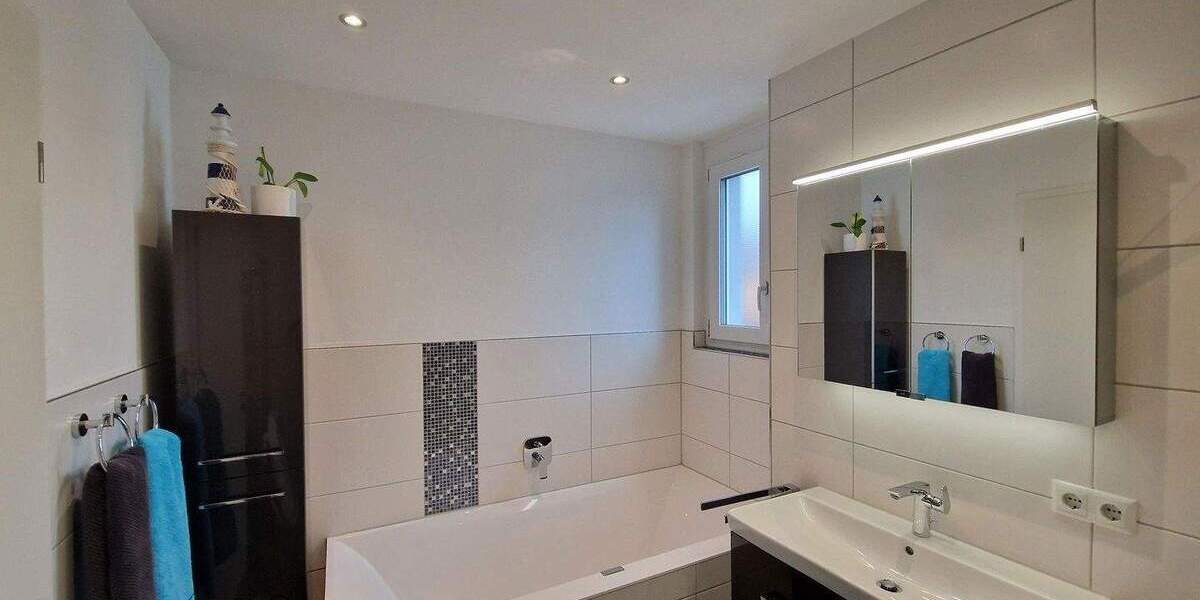 Reihenendhaus Nürtingen Oberensingen - 5 Zimmer, 136 m&sup2;, 629.000&euro; | Angebot:25752893