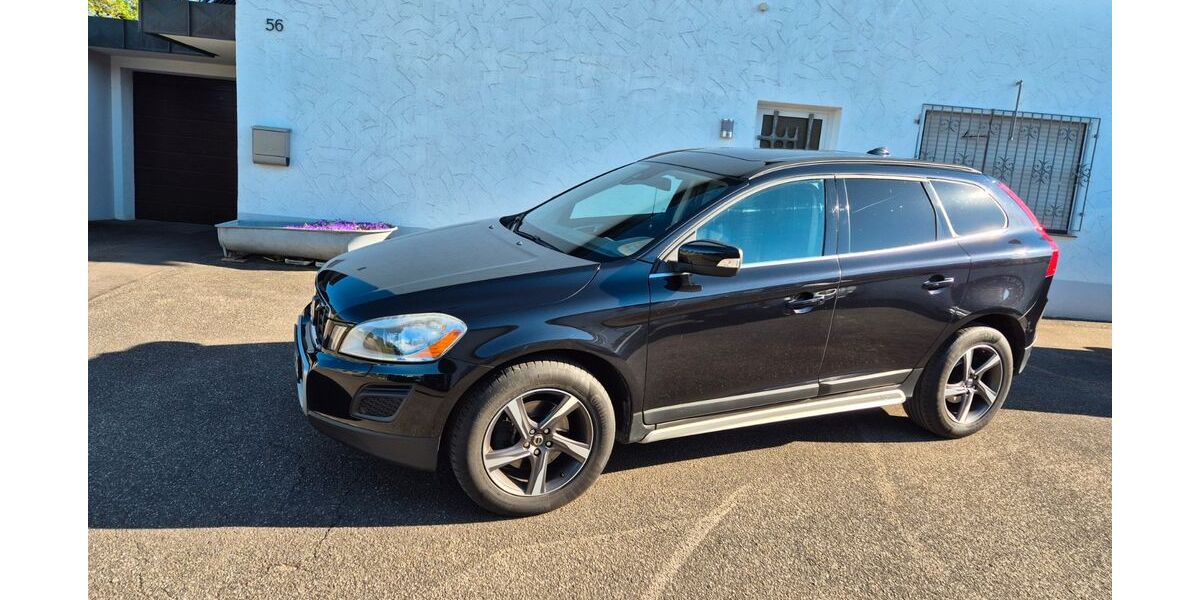 Volvo XC60 258.000 km 8.750 &euro; Rutesheim 71277
