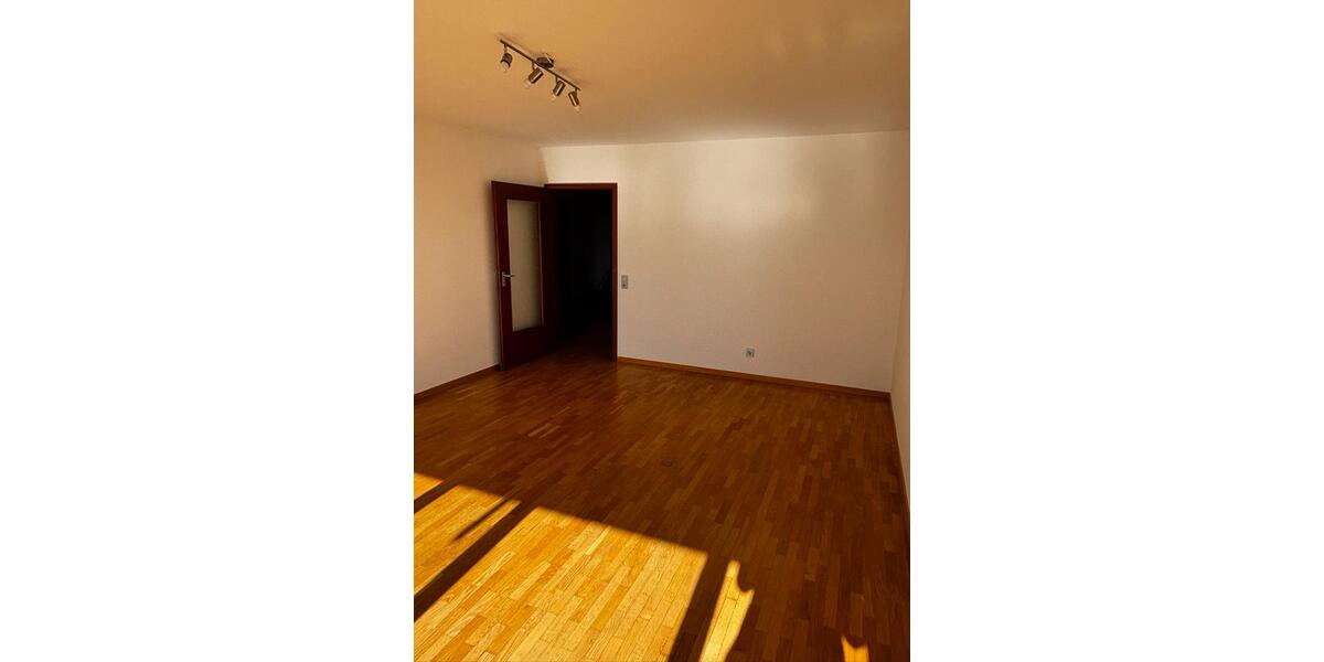 Etagenwohnung Kornwestheim - 3 Zimmer, 87 m&sup2;, 375.000&euro; | Angebot:26770365