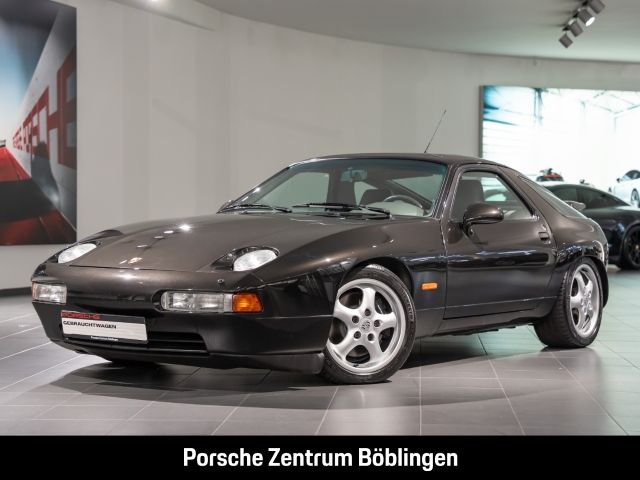 928