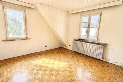 Wohnung Stuttgart Luginsland - 3 Zimmer, 63 m&sup2;, 150.000&euro; | Angebot:26555637