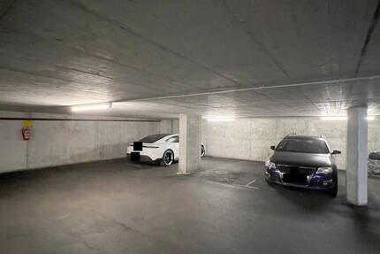 3 Tiefgaragen-Stellplätze in Schwieberdingen zimmer