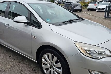 Opel Astra 223.136 km 2.950 € Leonberg 71229