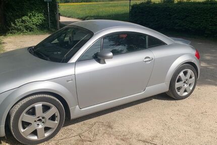 Audi TT 204.000 km 2.000 &euro; Frickenhausen 72636