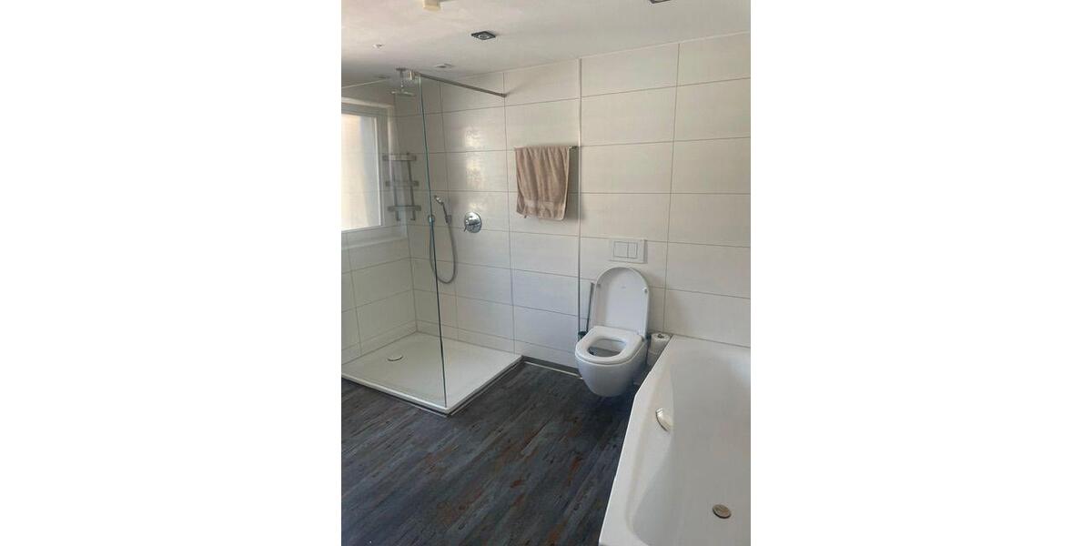 Einfamilienhaus Weinstadt - 7 Zimmer, 130 m&sup2;, 458.000&euro; | Angebot:26777657