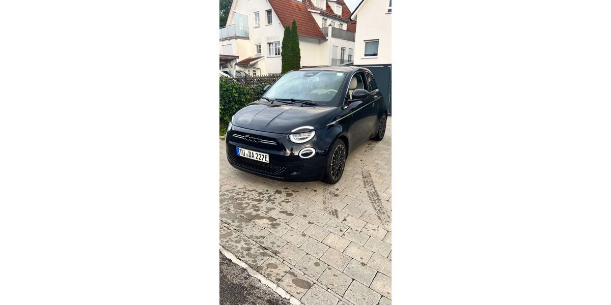Fiat 500e 38.000 km 21.200 &euro; Tübingen 72072