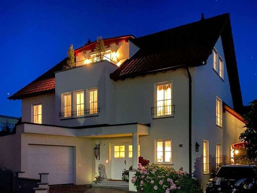 Haus zum Kaufen in Schorndorf 799.000 € 303 m²