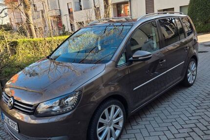 VW Touran 226.668 km 10.900 &euro; Sindelfingen 71063