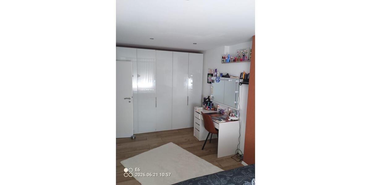 Mehrfamilienhaus, Wohnhaus Kirchheim unter Teck - 9 Zimmer, 220 m&sup2;, 660.000&euro; | Angebot:26932586