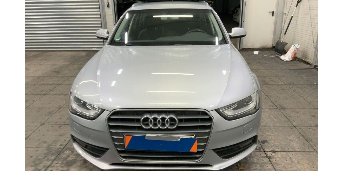 Audi A4 180.000 km 10.800 &euro; Metzingen 72555