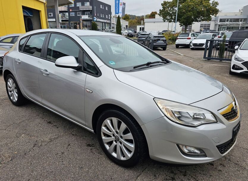 Opel Astra 223.136 km 2.950 € Leonberg 71229