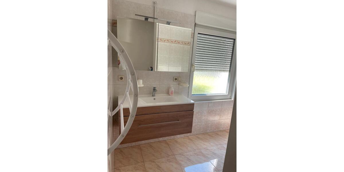 Erdgeschoßwohnung Kornwestheim - 3 Zimmer, 74 m&sup2;, 1.300&euro; | Angebot:26147818