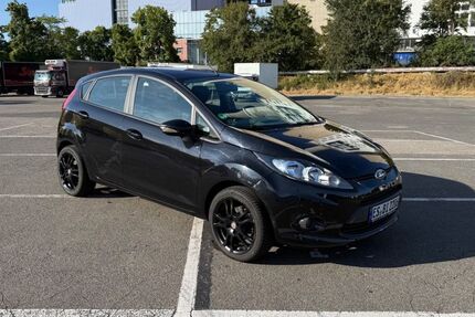 Ford Fiesta 49.978 km 4.990 &euro; Stuttgart 70188