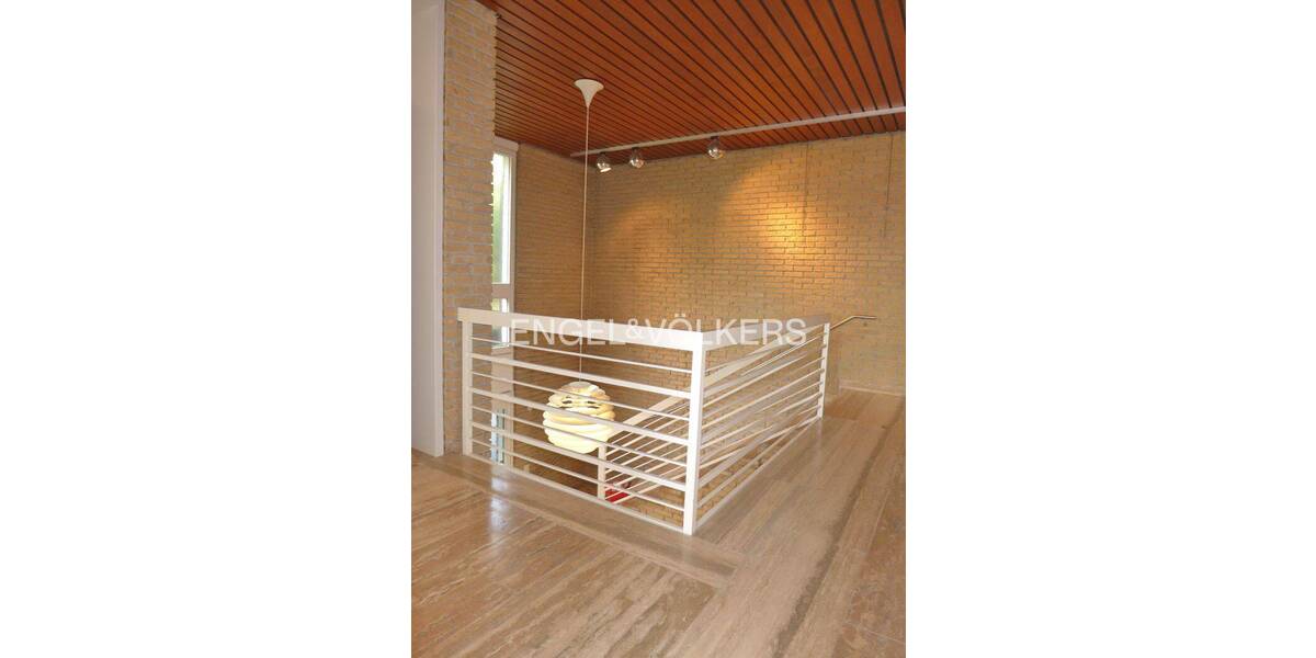 Mehrfamilienhaus, Wohnhaus Tübingen Waldhäuser - 8 Zimmer, 343 m&sup2;, 3.900&euro; | Angebot:22632503