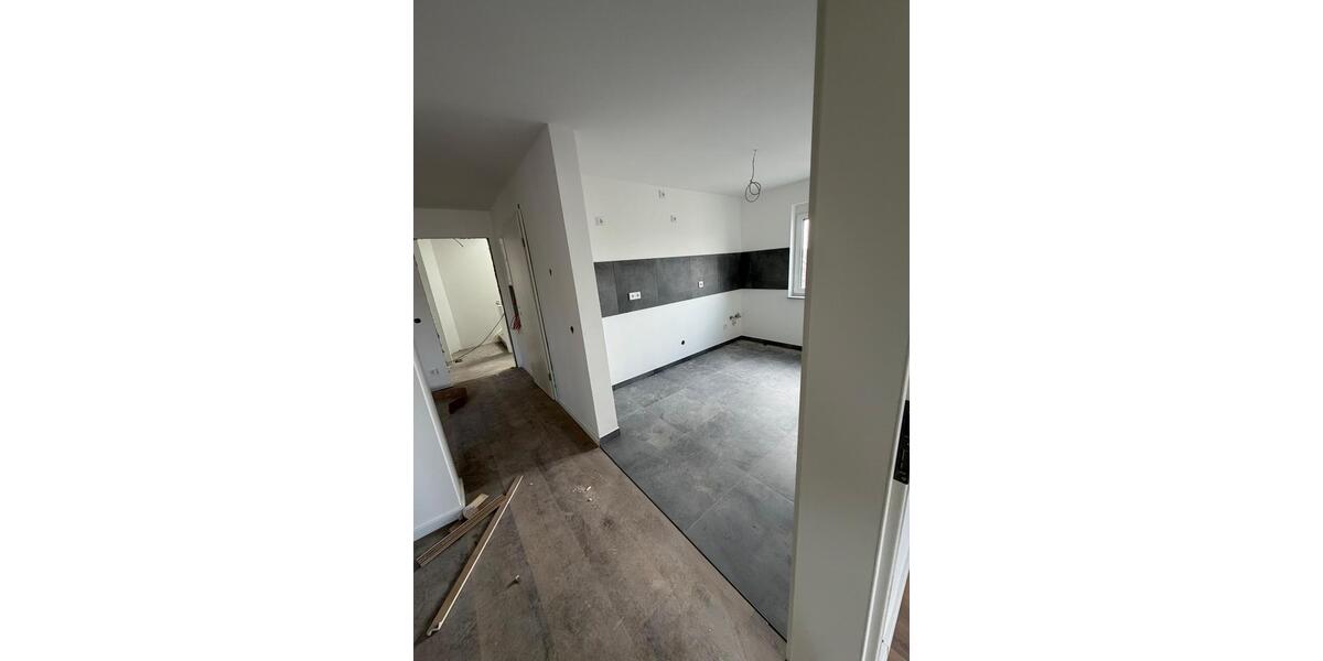 Etagenwohnung Böblingen - 3 Zimmer, 90 m&sup2;, 1.650&euro; | Angebot:26318546