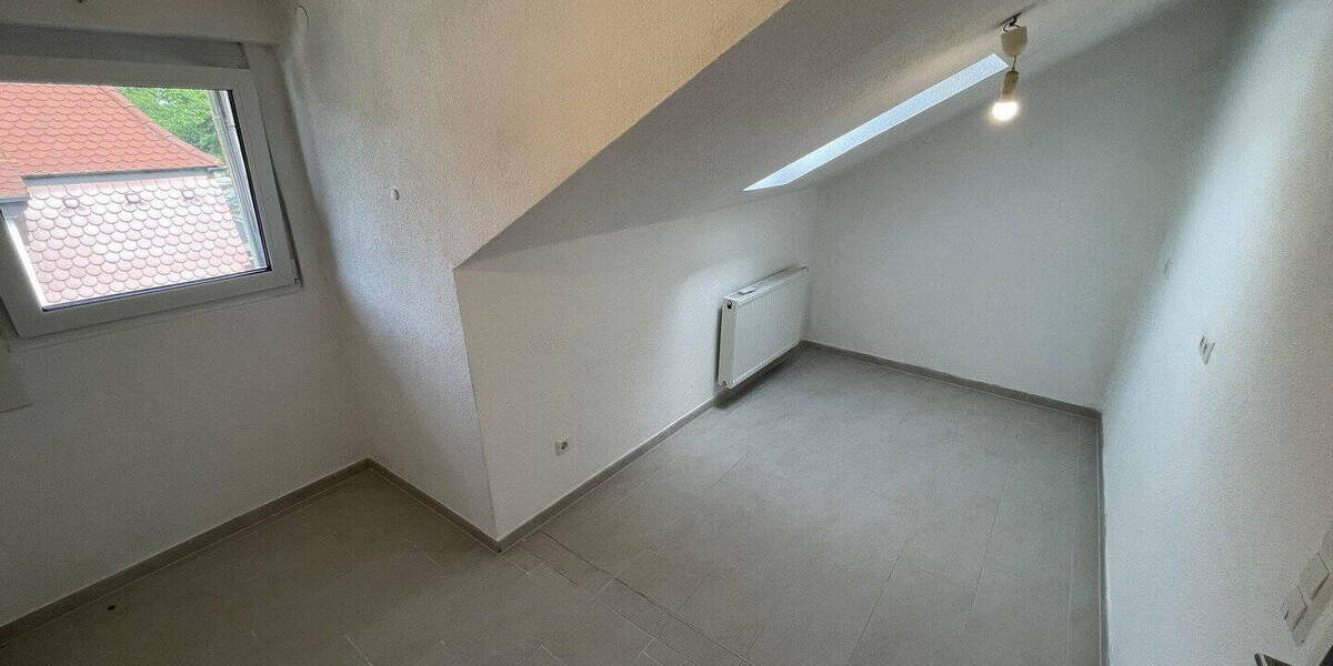 Etagenwohnung Waiblingen Beinstein - 4 Zimmer, 95 m&sup2;, 1.200&euro; | Angebot:26807653
