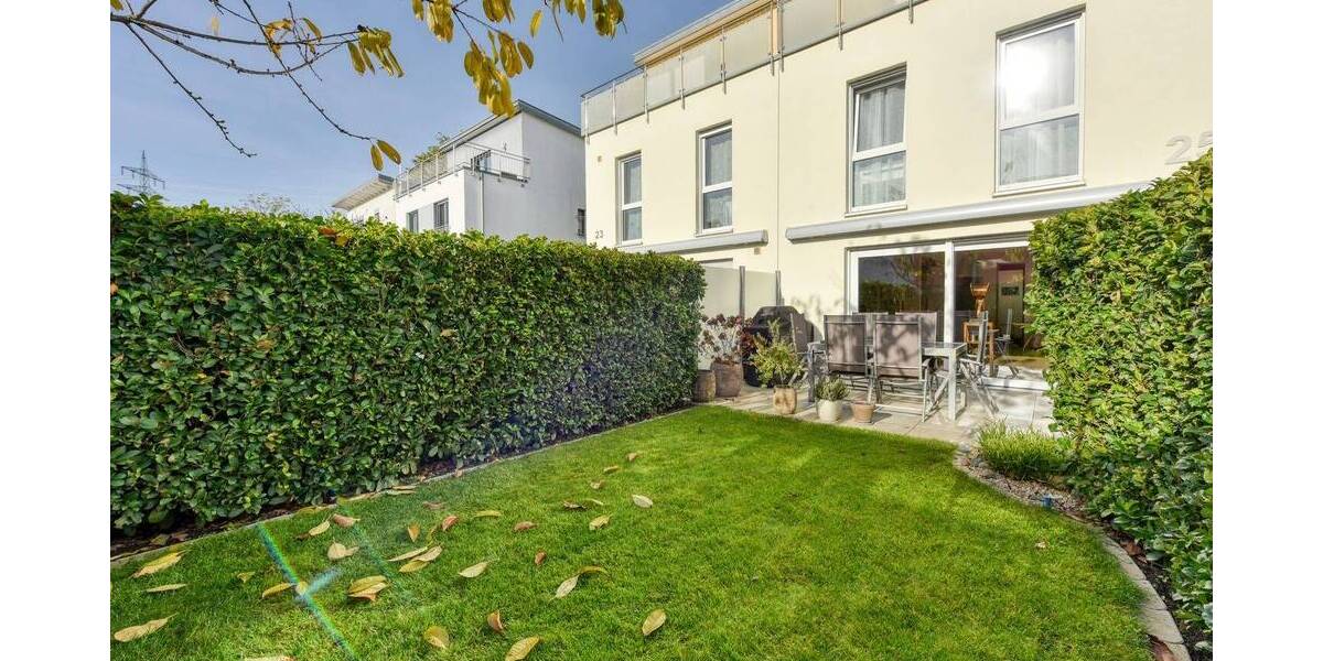 +++ 1-Fam.-DHH mit Garage, Stellplatz & Sauna - teilmöbliert inkl. EBK - ruhig, grün, gehoben - mind. 2 & max. 3 Jah... 5 zimmer