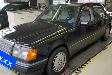 Mercedes-Benz 300 265.000 km 10.900 &euro; Ehningen 71139