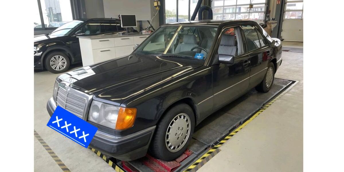 Mercedes-Benz 300 265.000 km 10.900 &euro; Ehningen 71139