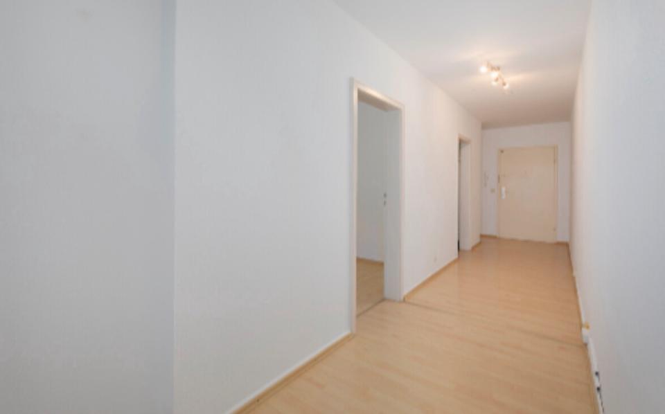 Hochparterre Böblingen - 2 Zimmer, 86 m&sup2;, 1.150&euro; | Angebot:26699172
