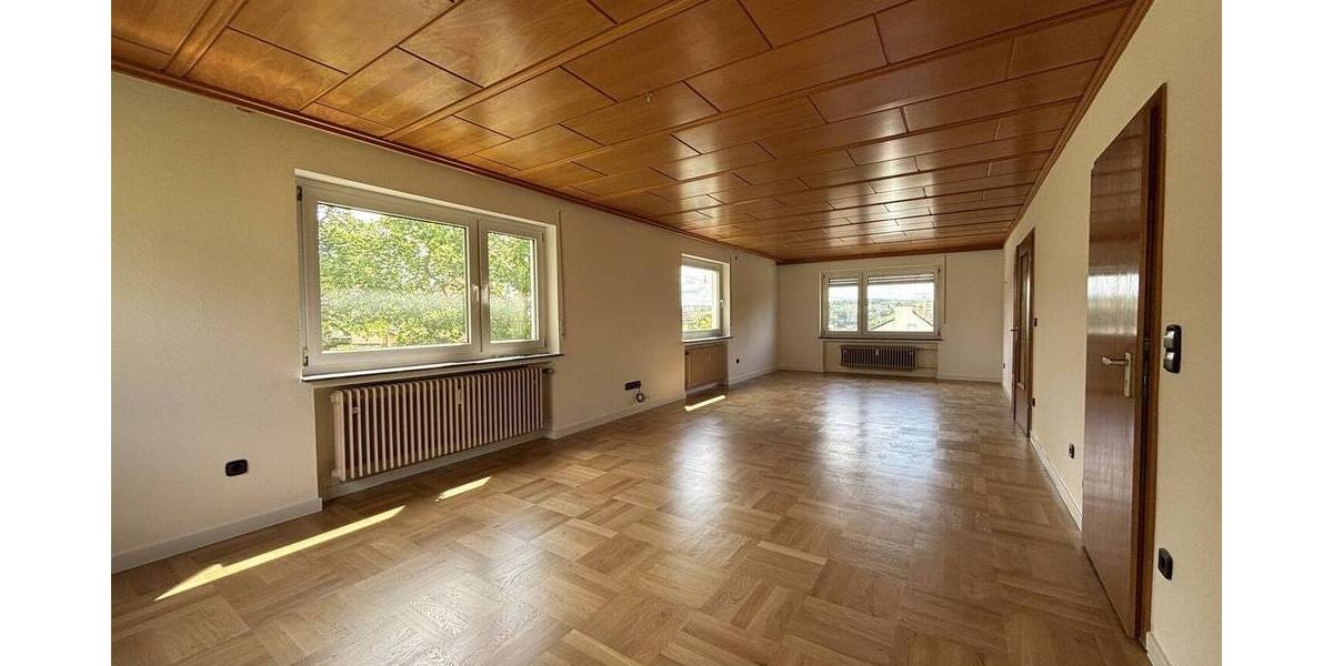 Etagenwohnung Ludwigsburg Neckarweihingen - 4 Zimmer, 135 m&sup2;, 1.850&euro; | Angebot:26917534