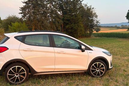 Ford Fiesta 25.000 km 16.600 &euro; ALBERSHAUSEN 73095