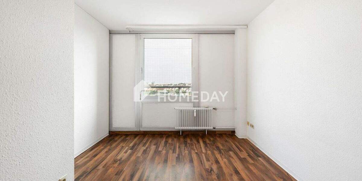 Etagenwohnung Leonberg Eltingen - 4 Zimmer, 130 m&sup2;, 330.000&euro; | Angebot:25212875