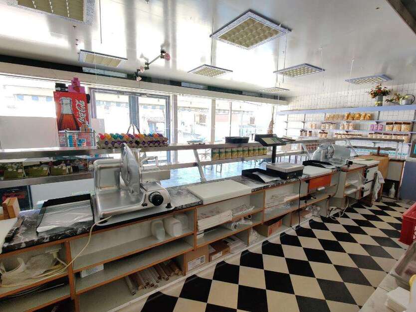 Einzelhandel in Baltmannsweiler 239.000 € 116.23 m² zimmer