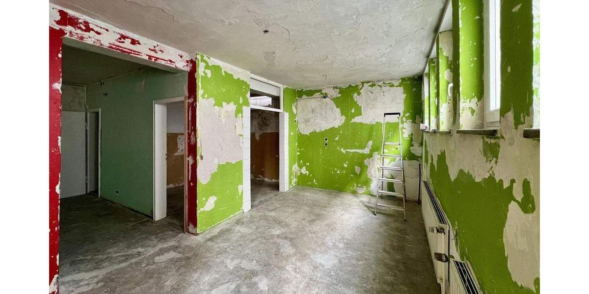 Gewerbeeinheit mit vielseitiger Nutzungsmöglichkeit - vermietete Teilfläche und großzügige Lagerflächen 4 zimmer