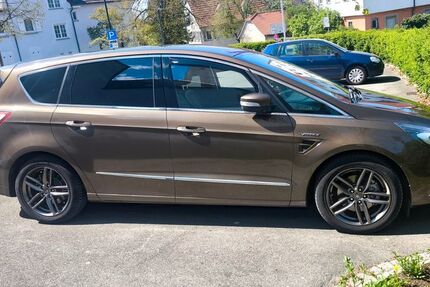 Ford S-Max 95.900 km 17.999 &euro; Metzingen 72555