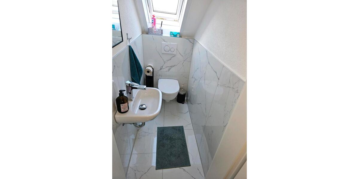 Dachgeschoßwohnung Ditzingen - 2 Zimmer, 42 m&sup2;, 220.000&euro; | Angebot:26399775