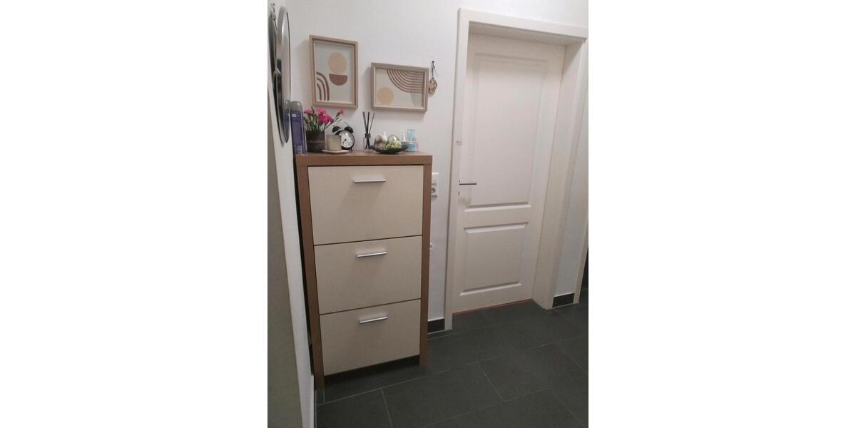 Etagenwohnung Stuttgart Zuffenhausen - 3.5 Zimmer, 85 m&sup2;, 1.200&euro; | Angebot:26611907