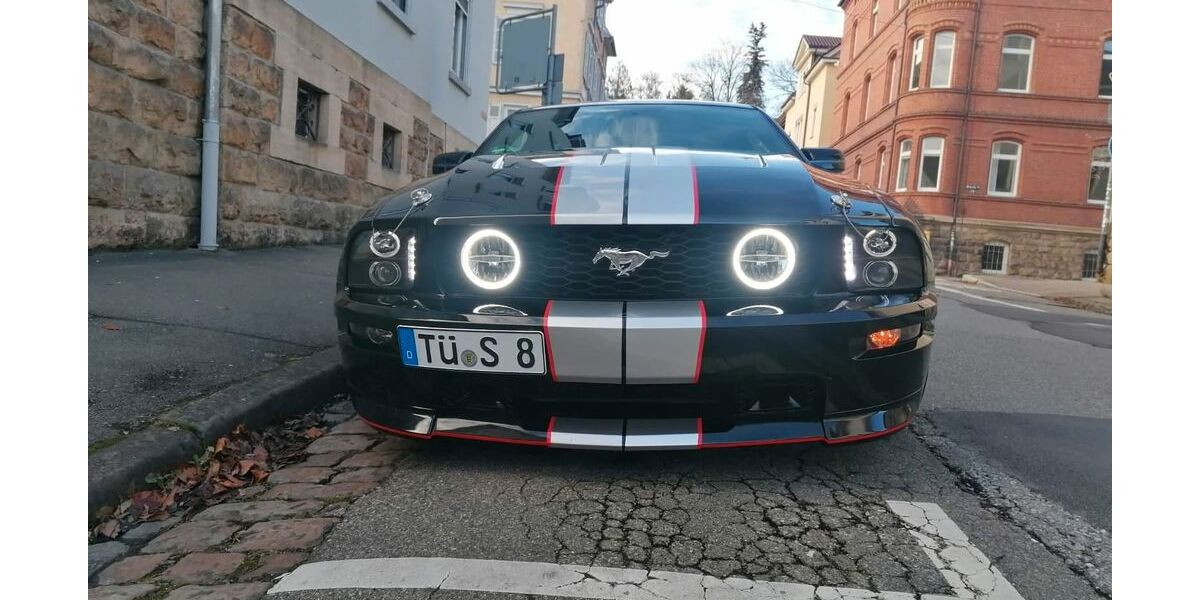 Ford Mustang 170.000 km 18.500 &euro; Tübingen 72072