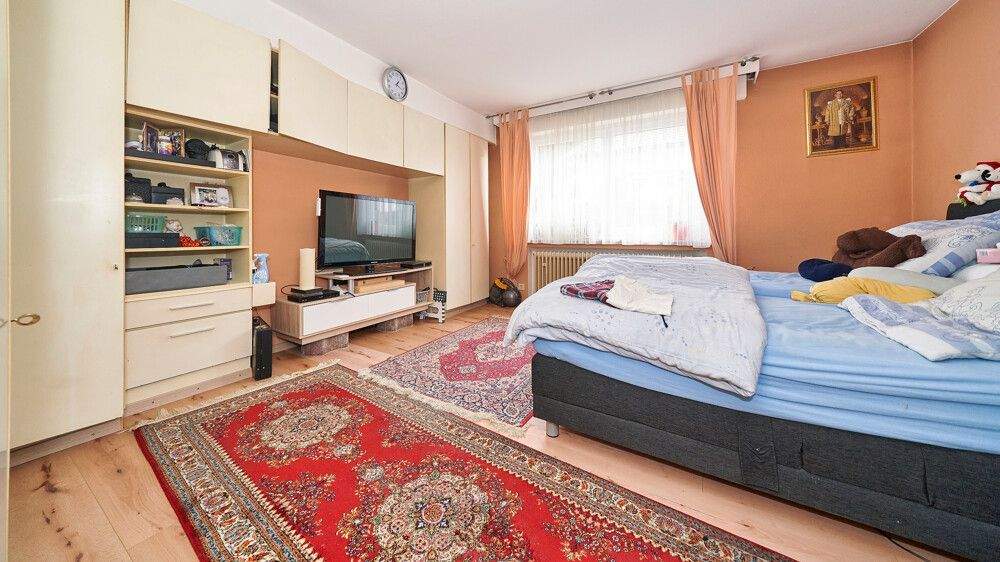 Ansprechendes Einfamilienhaus mit Garten und eigener Garage, in bester Lage von Neckarweihingen! 5 zimmer