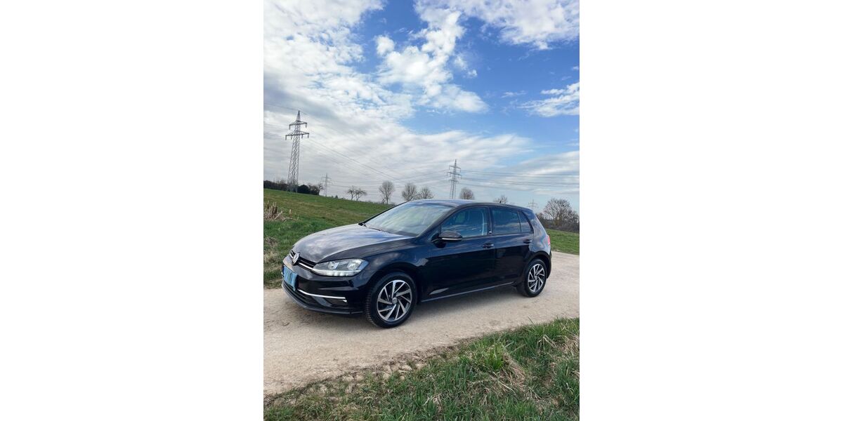 VW Golf 176.000 km 9.950 &euro; Mühlhausen 70378