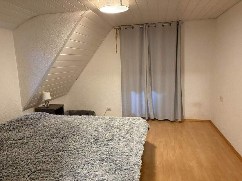 .::älteres Haus mit schönem Garten in guter Lage::. 4 zimmer