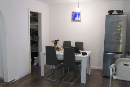 Provisionsfrei* 2 Zimmer EG Wohnung, Barrierearm, Aufzug, Balkon, EBK, TG Stellplatz