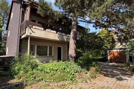 Haus zum Kaufen in Stuttgart 890.000 € 170 m² 8 zimmer