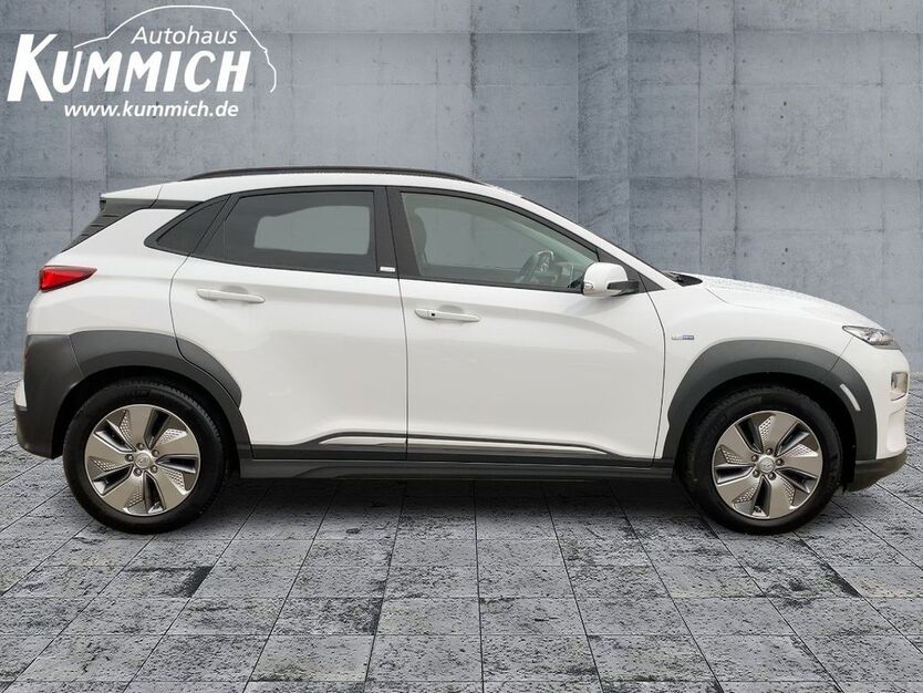 Hyundai KONA 29.531 km 24.290 € Filderstadt 70794