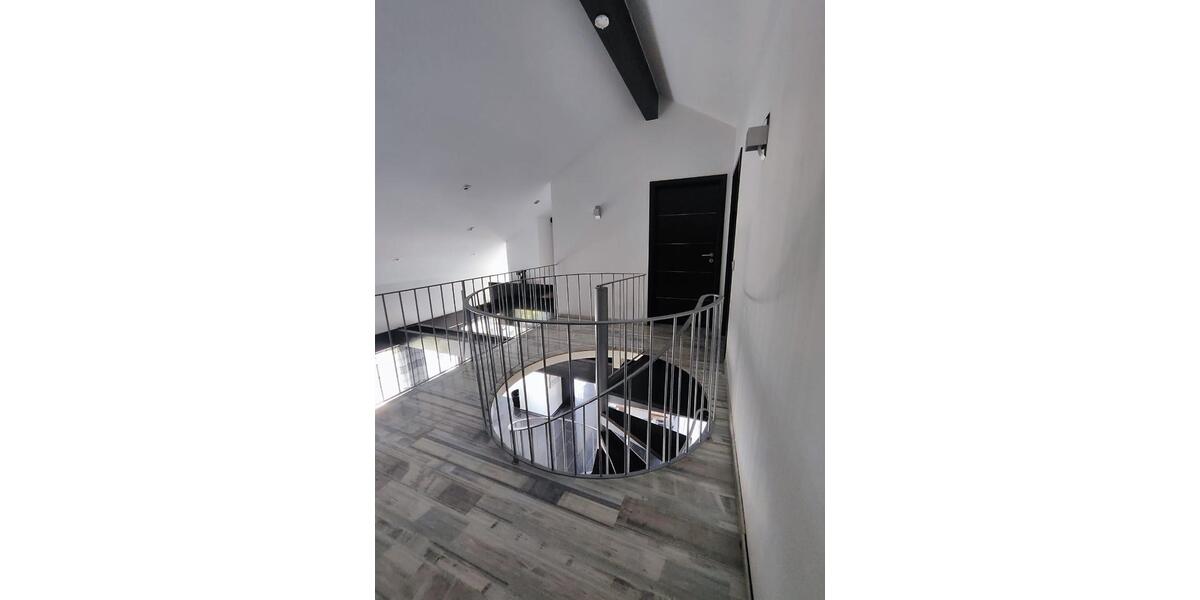Einfamilienhaus Ebersbach an der Fils - 8 Zimmer, 214 m&sup2;, 795.000&euro; | Angebot:27165341