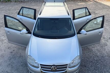 VW Golf 154.230 km 4.890 &euro; Böblingen 71032