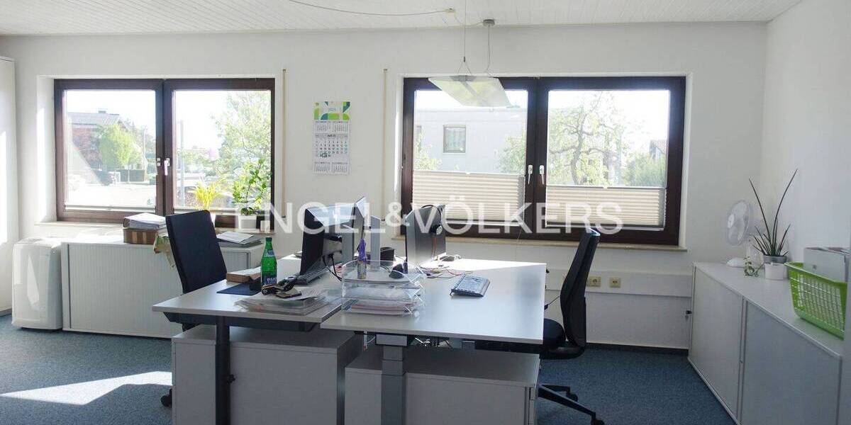 Großzügiges und teilbares Bürogebäude mit Stellplätzen zur Miete . Dienstleister und Unternehmer willkommen 7 zimmer