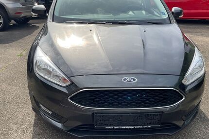 Ford Focus 124.000 km 6.990 &euro; Möglingen 71696