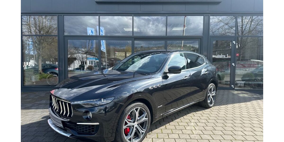Maserati Levante 63.300 km 46.990 € TÜBINGEN 72072